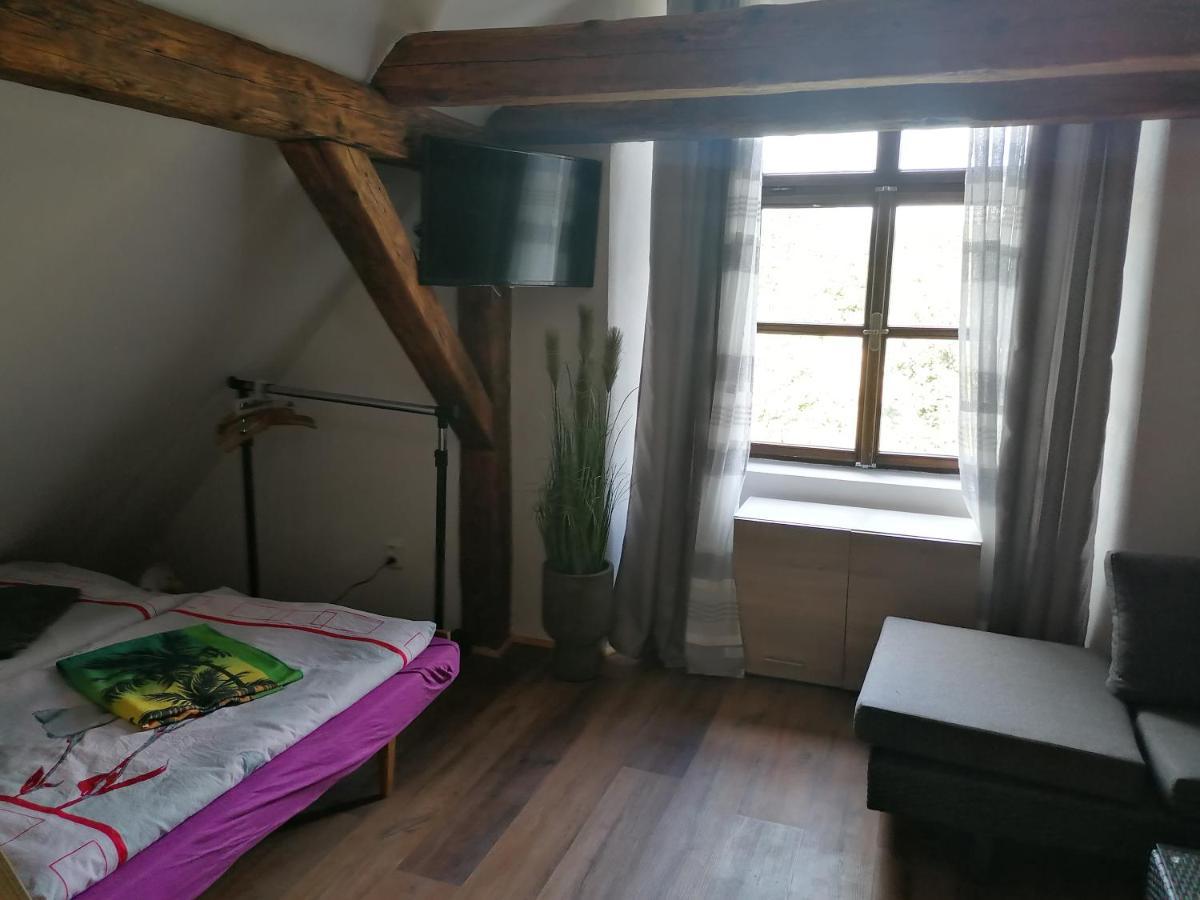 Fara Choustnikovo Hradiste Hotel Buitenkant foto