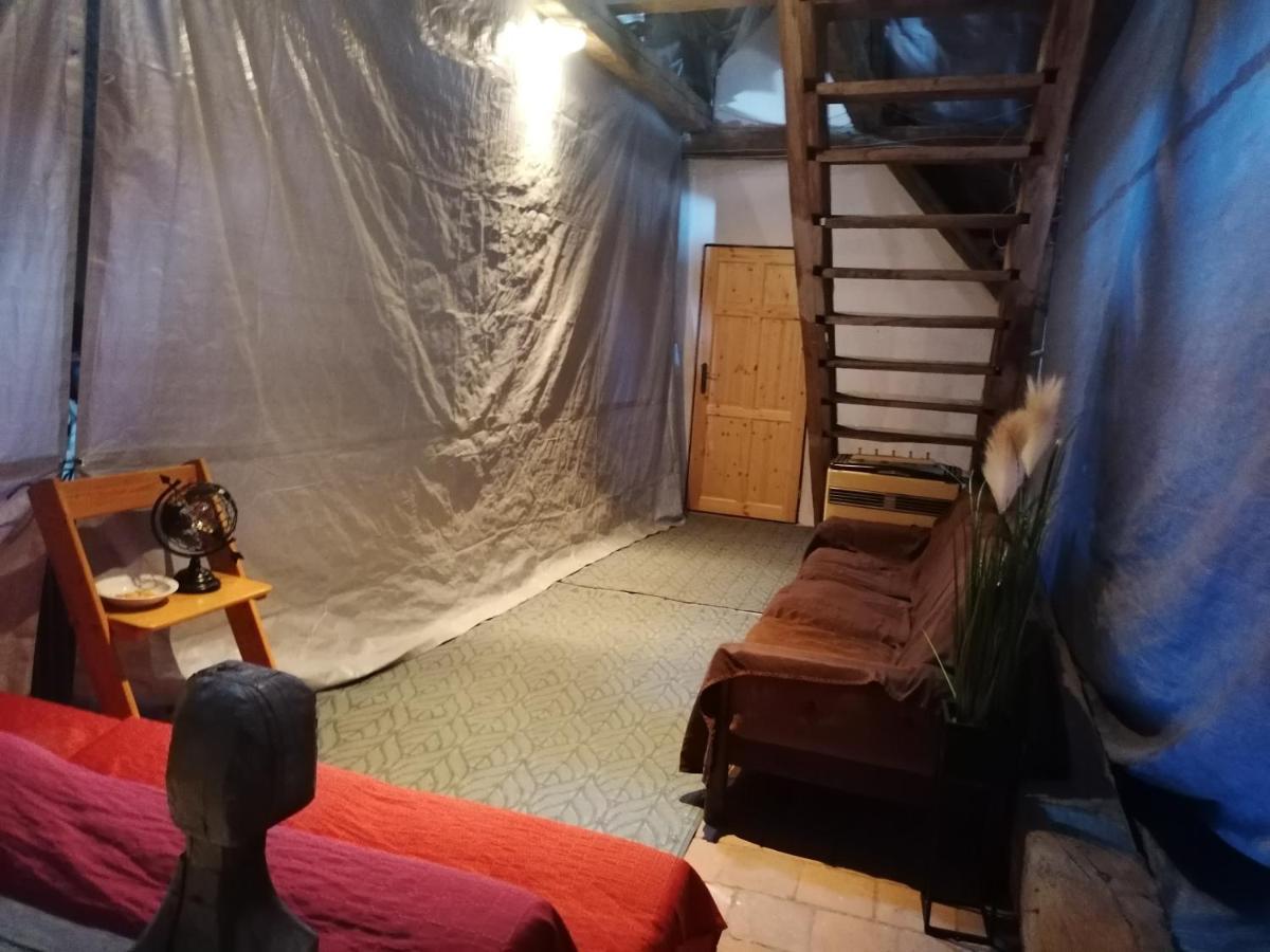 Fara Choustnikovo Hradiste Hotel Buitenkant foto